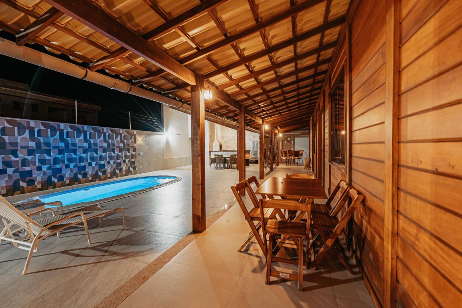 Casadecastelhanos, Quadra Do Mar De Castelhanos, 4 Suites Com Ar, Churrasqueira, Piscina, Hidromassagem, Cozinha Integrada Gourmet Ideal Para Familia E Amigos أنشيتا المظهر الخارجي الصورة