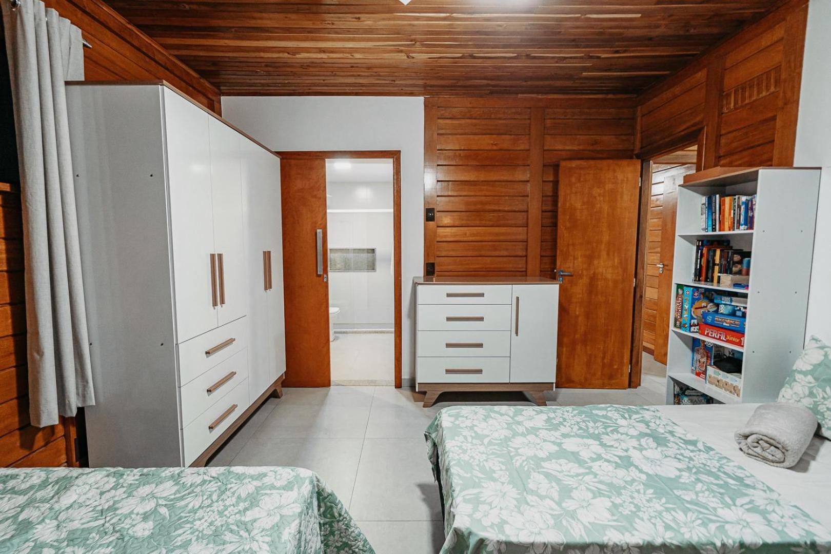 Casadecastelhanos, Quadra Do Mar De Castelhanos, 4 Suites Com Ar, Churrasqueira, Piscina, Hidromassagem, Cozinha Integrada Gourmet Ideal Para Familia E Amigos أنشيتا المظهر الخارجي الصورة