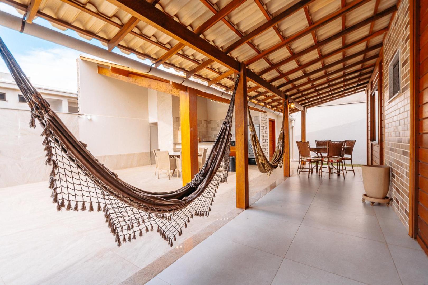 Casadecastelhanos, Quadra Do Mar De Castelhanos, 4 Suites Com Ar, Churrasqueira, Piscina, Hidromassagem, Cozinha Integrada Gourmet Ideal Para Familia E Amigos أنشيتا المظهر الخارجي الصورة