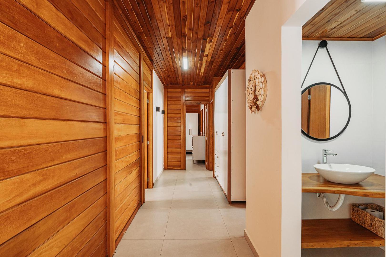 Casadecastelhanos, Quadra Do Mar De Castelhanos, 4 Suites Com Ar, Churrasqueira, Piscina, Hidromassagem, Cozinha Integrada Gourmet Ideal Para Familia E Amigos أنشيتا المظهر الخارجي الصورة