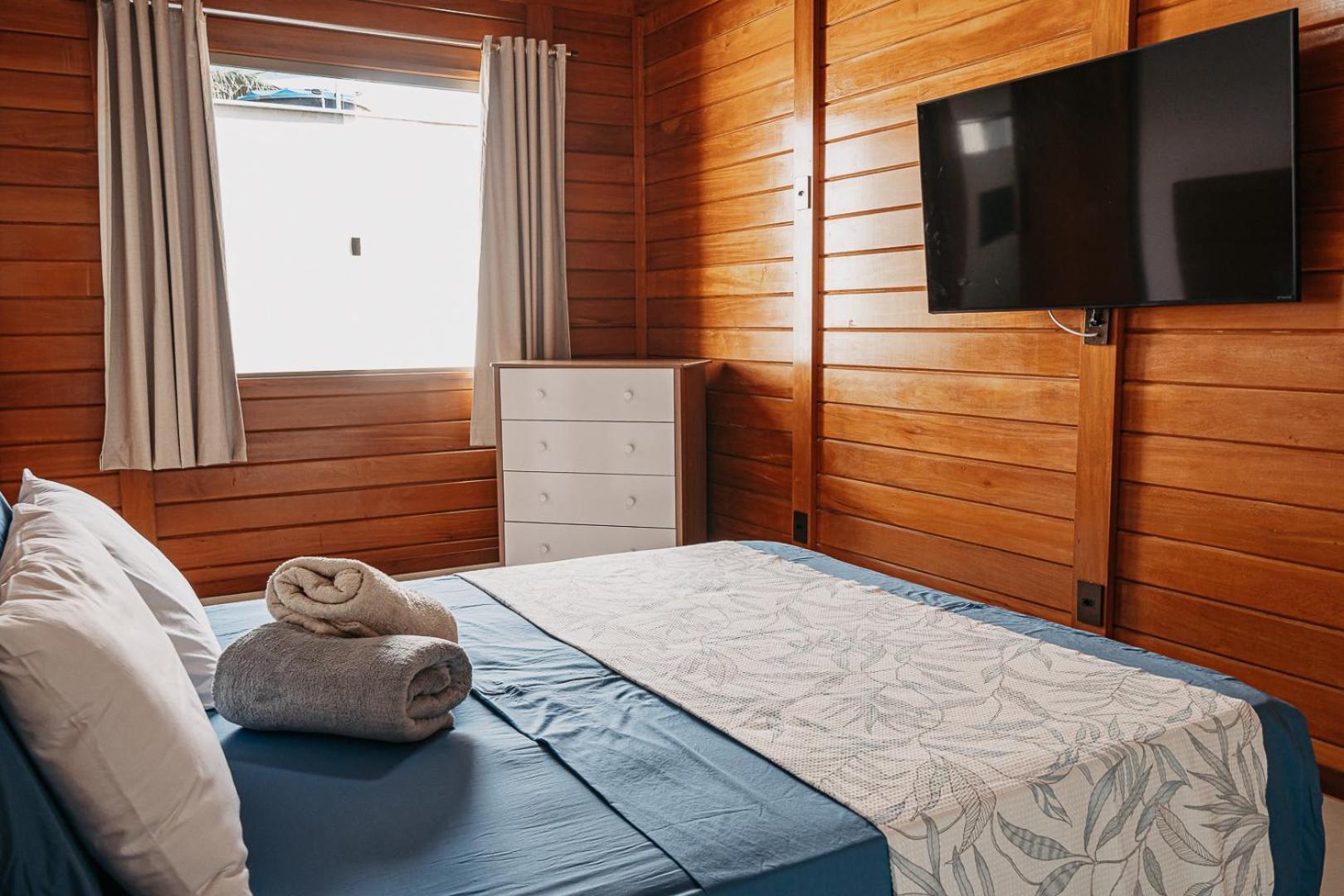 Casadecastelhanos, Quadra Do Mar De Castelhanos, 4 Suites Com Ar, Churrasqueira, Piscina, Hidromassagem, Cozinha Integrada Gourmet Ideal Para Familia E Amigos أنشيتا المظهر الخارجي الصورة